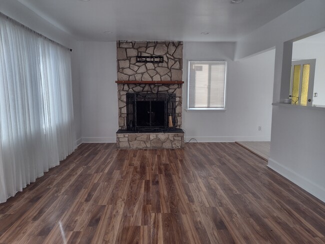 Building Photo - 4121 183rd St