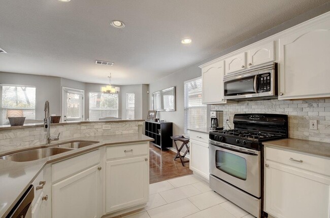 Building Photo - 5500 Steven Creek Way