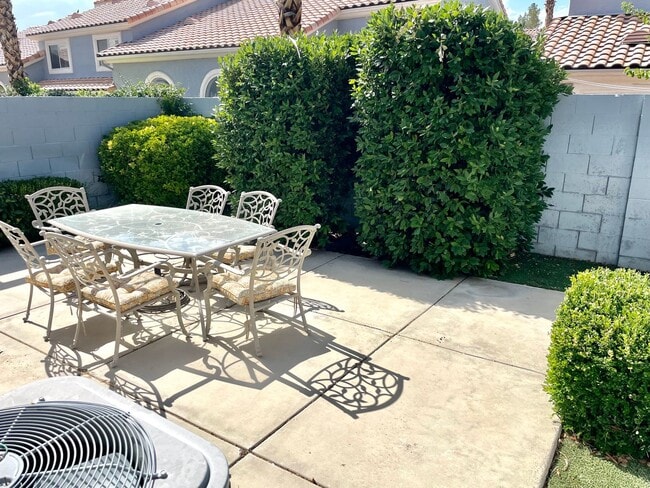 Building Photo - Hidden Gem in Gated Community - Summerlin