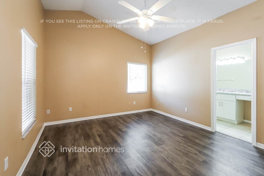 Building Photo - 24515 Crosscut Rd