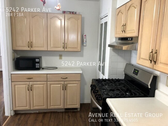 Building Photo - 5242 Parker Ave