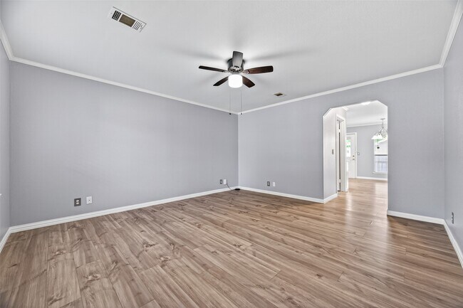 Building Photo - 21447 Sweet Grass Ln