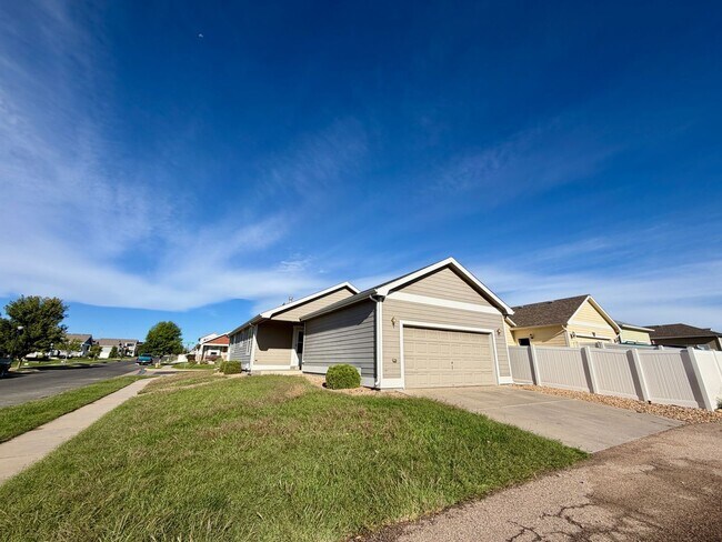 Building Photo - 4334 Pennyroyal Ln
