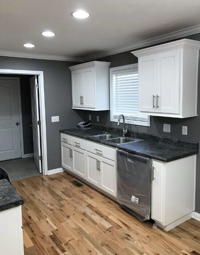 Building Photo - 133 Ashkirk Ln