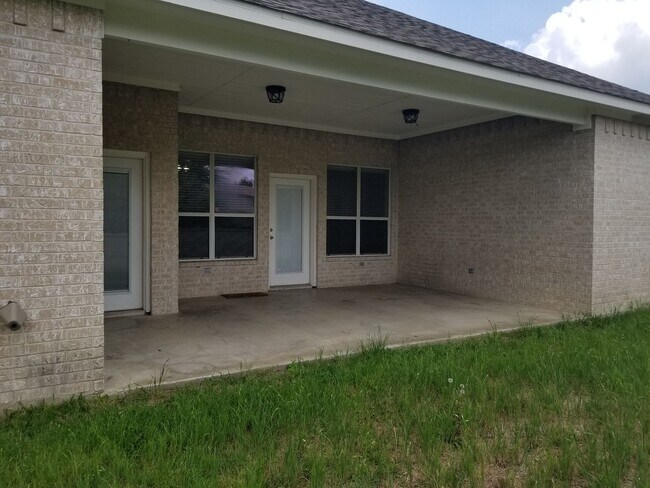Building Photo - Great Home!
