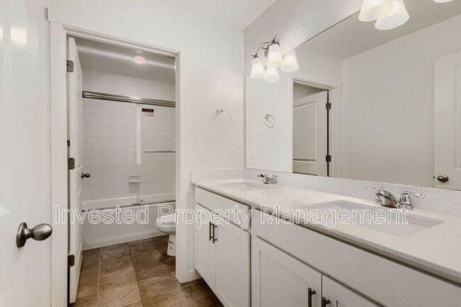 Building Photo - 2188 Fiadore Trl