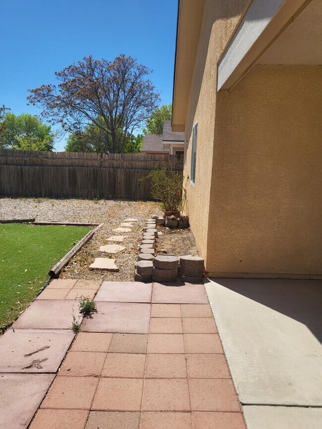 Building Photo - 3008 Laurel Meadows Dr