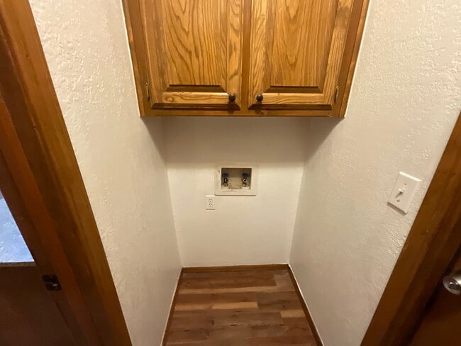 Building Photo - 508 Fire Light Dr