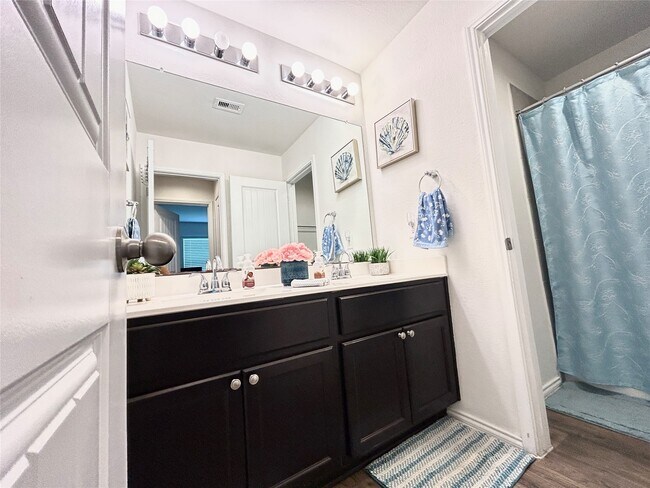 Building Photo - 8114 Oakleaf Meadow Ct