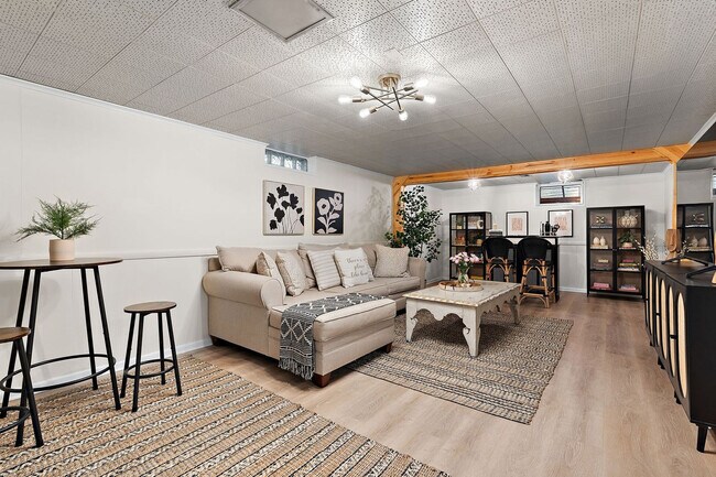 Building Photo - 17035 9th Ave N