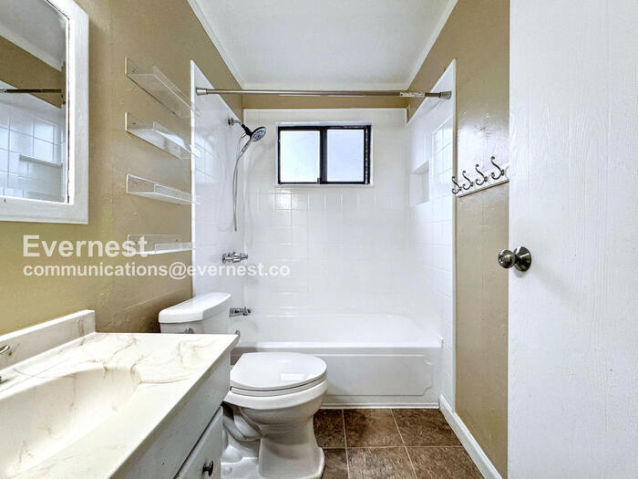 Building Photo - 9379 W 104th Dr