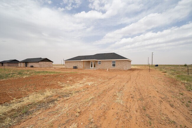 Building Photo - 109 North F M 789