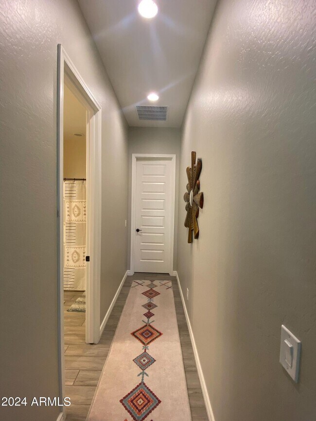 Building Photo - 3318 E Los Gatos Dr
