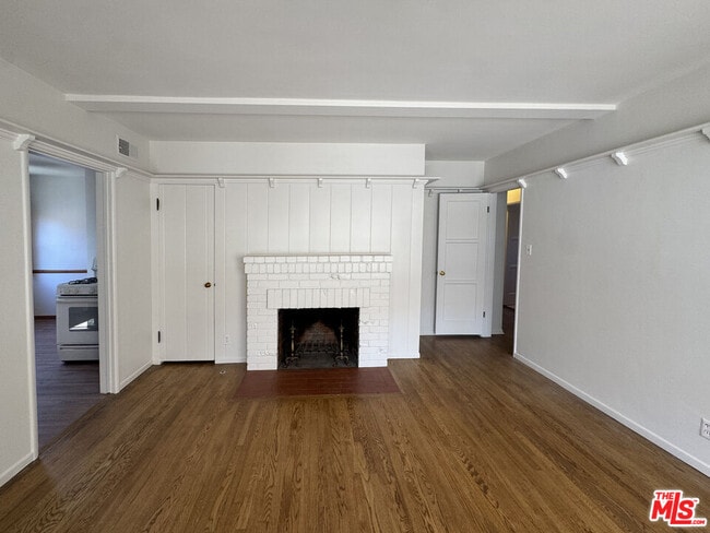 Building Photo - 13054 Hartsook St