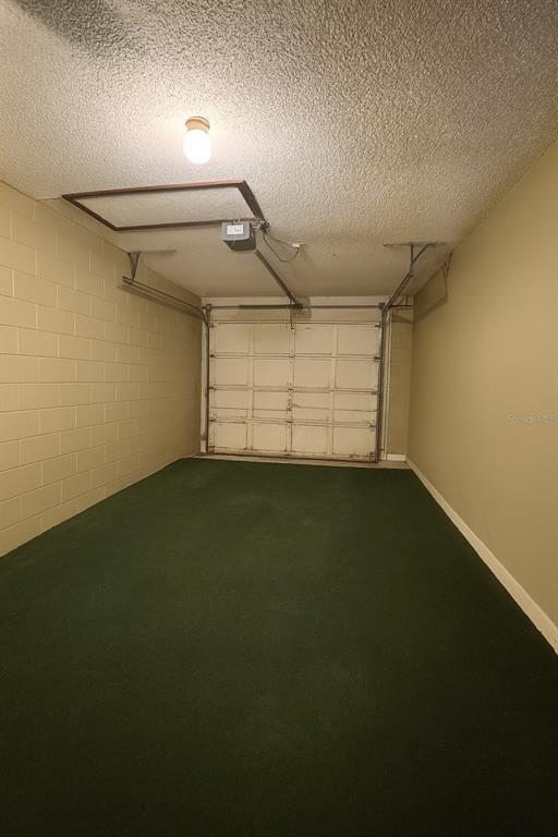 Building Photo - 5169 Lazy Oaks Dr