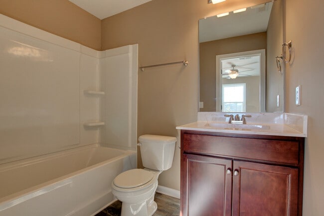 Building Photo - 991 Big Sky Dr