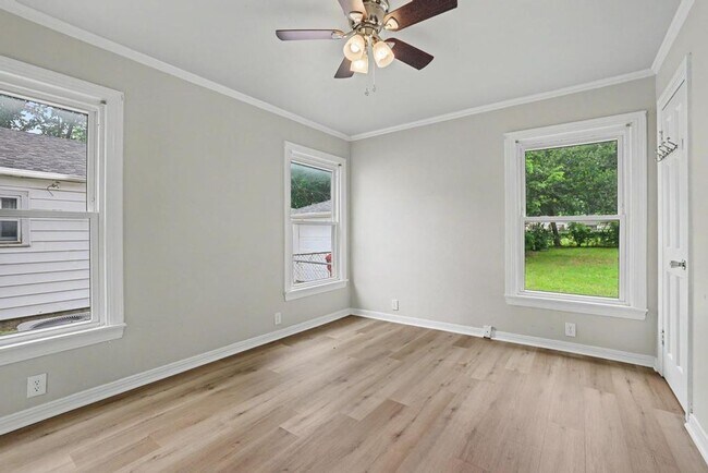 Building Photo - Charming 3-Bedroom Home in Sherman Available NOW!