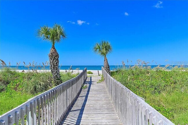 Building Photo - 852 Golden Beach Blvd