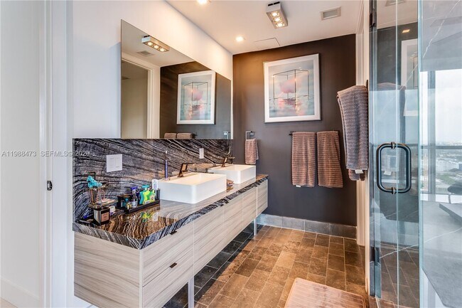 Building Photo - 1100 Biscayne Blvd