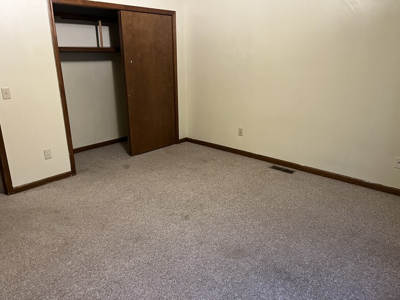 Building Photo - 1829 Manor Haus Ct