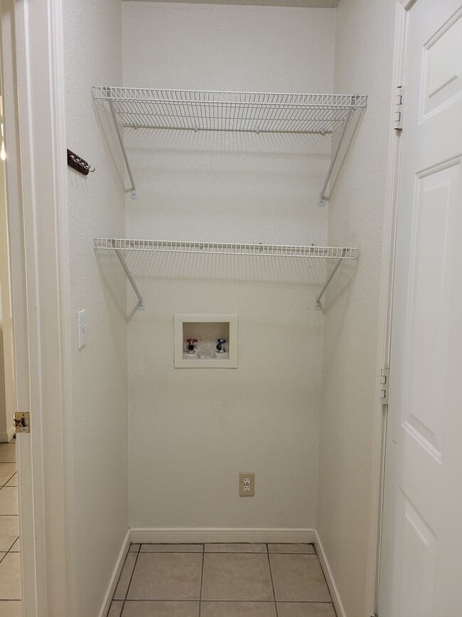 Building Photo - Newly Remodeled 4 BR 2 Bath Next to Harker Heights Community Park!