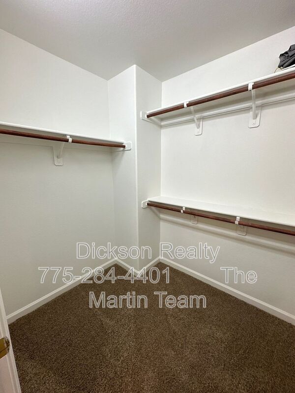 Building Photo - 3843 Dominus Dr
