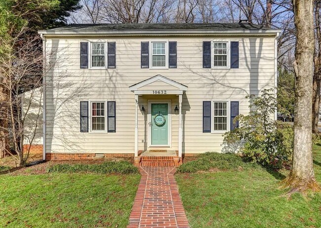 Building Photo - 10632 Looking Glass Rd