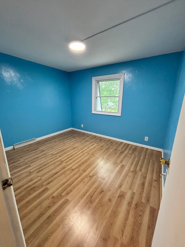 Building Photo - 1109 Quentin Ave