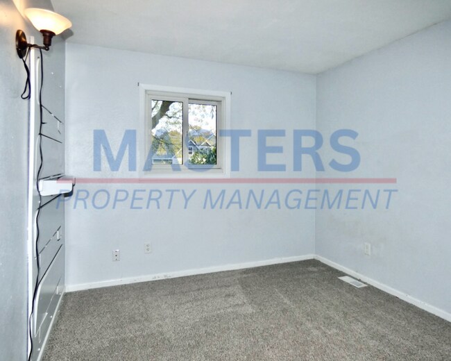 Building Photo - 3 Bedroom House for Rent