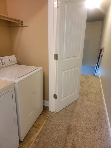 Washer/Dryer in main hallway - 218 N Washington St