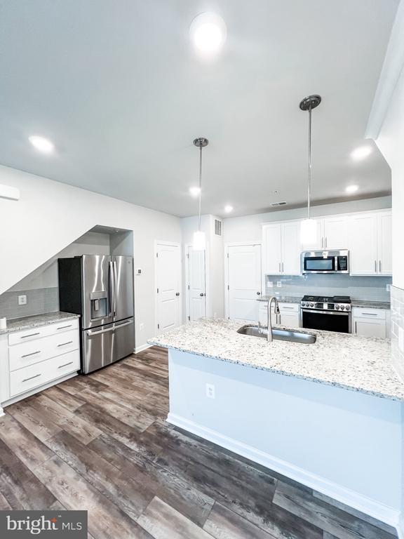 Building Photo - 43451 Stonewood Crossing Ter