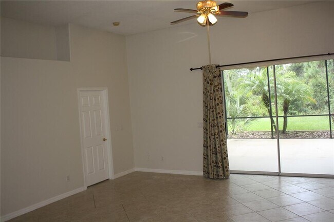 Building Photo - 9115 Pinebreeze Dr