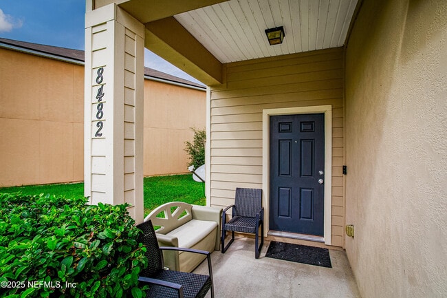 Building Photo - 8482 Julia Marie Cir
