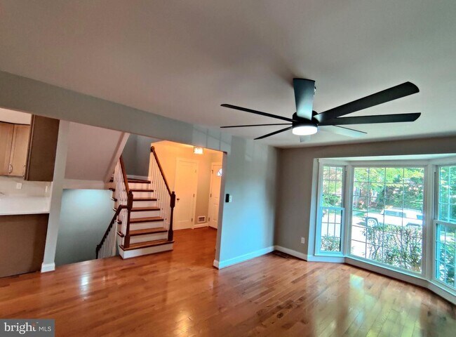 Building Photo - 9441 Park Hunt Ct