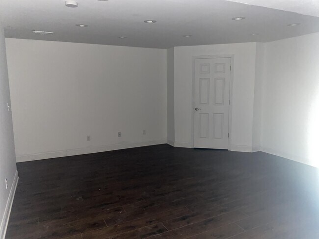 Building Photo - 12465 Shelby Pl