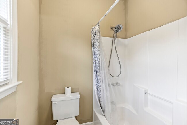 Building Photo - 70 Indian Bluff Dr