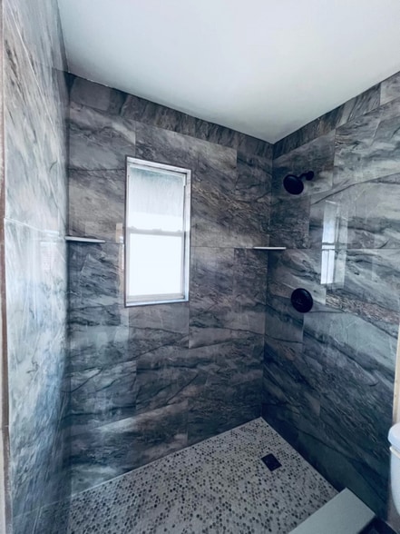 Building Photo - 5645 Central Ave