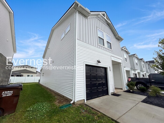 Building Photo - 4522 Skywood Ln