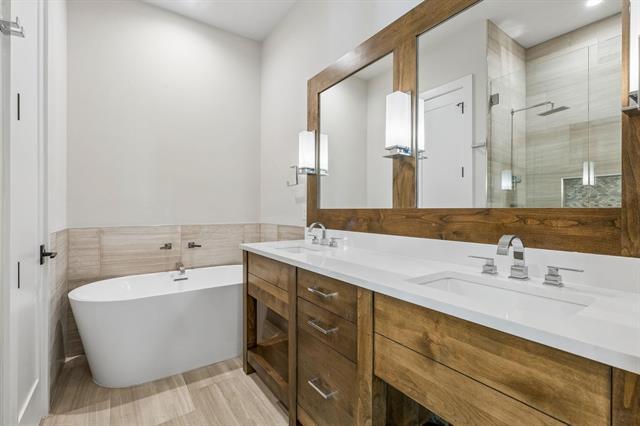 Building Photo - 69 Cortes Dr