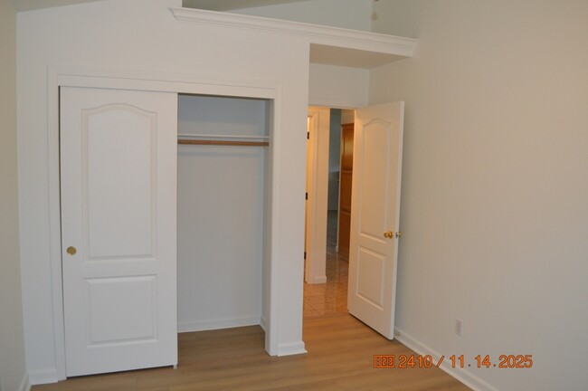 Building Photo - 1277 Bourang Way