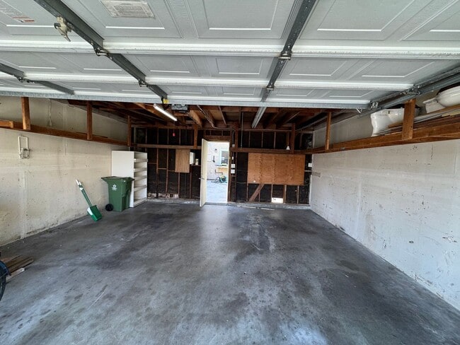 Building Photo - 10818 Rexbon Ct
