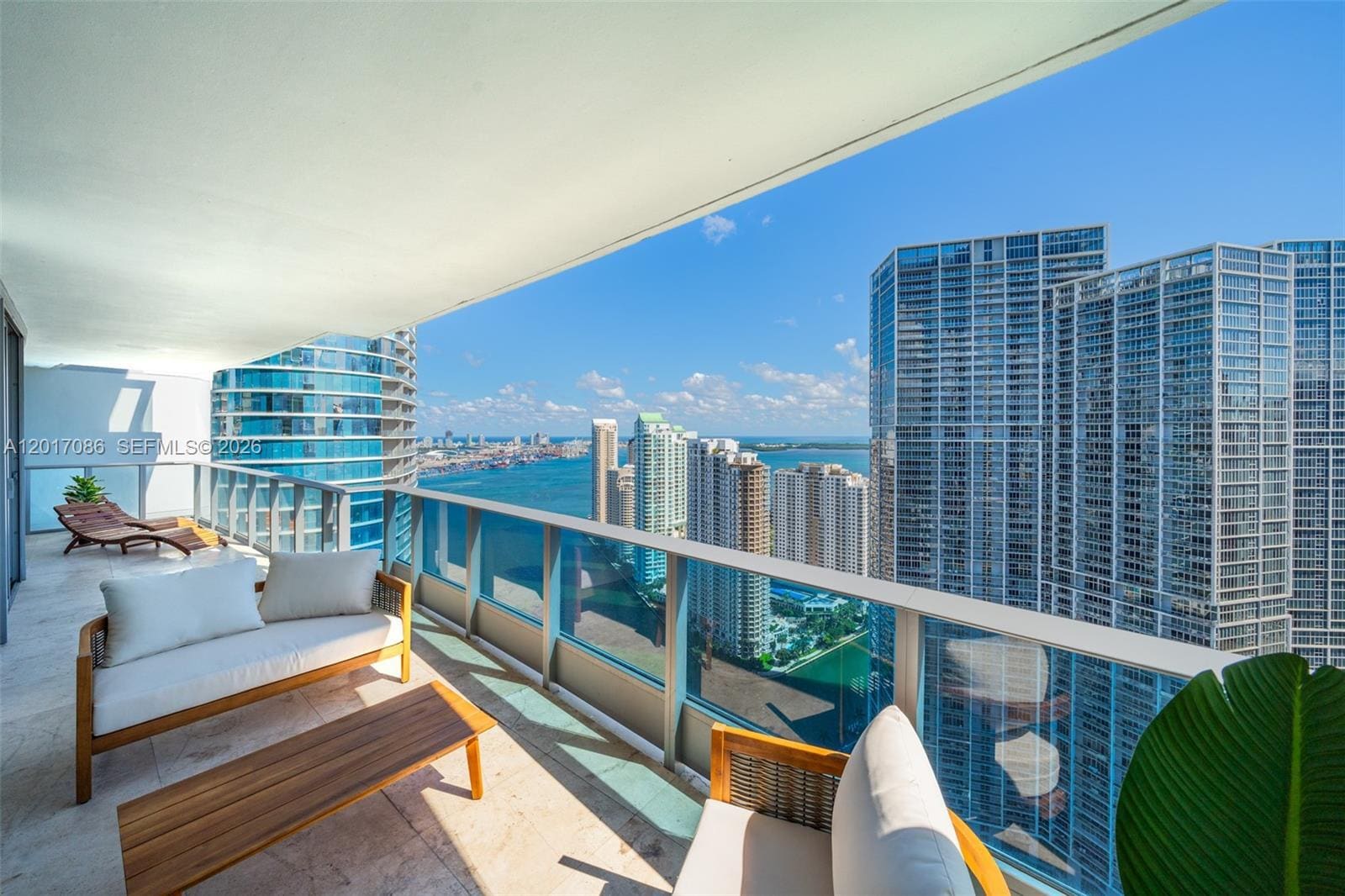 Building Photo - 200 Biscayne Boulevard Way