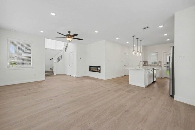 Building Photo - 21231 Creeping Bentgrass Dr