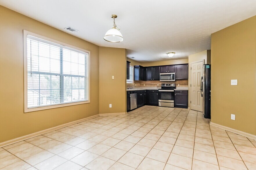 Building Photo - 5028 Burling Mill Dr