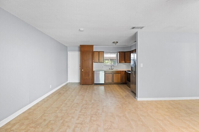 Building Photo - 2712 St Edwards Cir