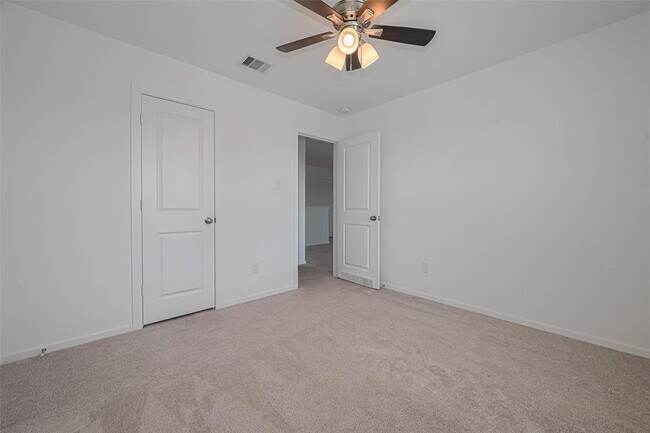 Building Photo - 5110 Sunvalley Bend Dr