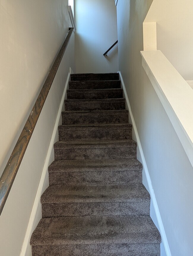 Building Photo - 222 Keaton Ct