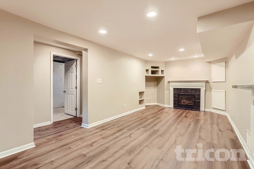 Building Photo - 2833 Louisiana Ave S