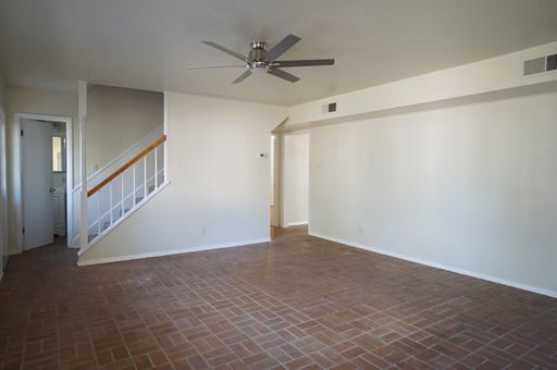 Building Photo - 4 Bedroom - North Central - Harmony Hills