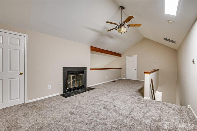 Building Photo - 142 Beverly Hill Terrace